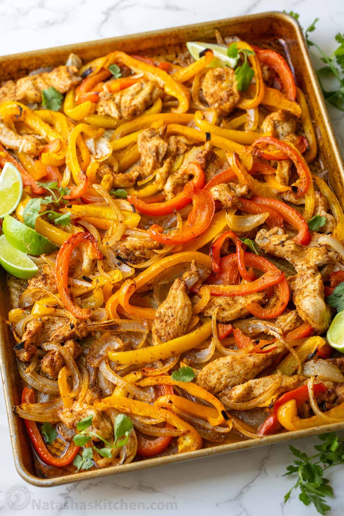 One-Pan Chicken Fajitas: Flavorful Recipe with Easy Cleanup